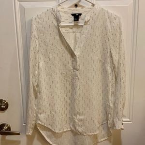 H&M- White Arrow Blouse